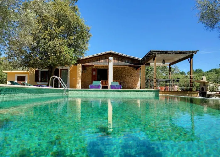 Busqueroles Petit By Vintage Travel ヴィラ ポレンサ